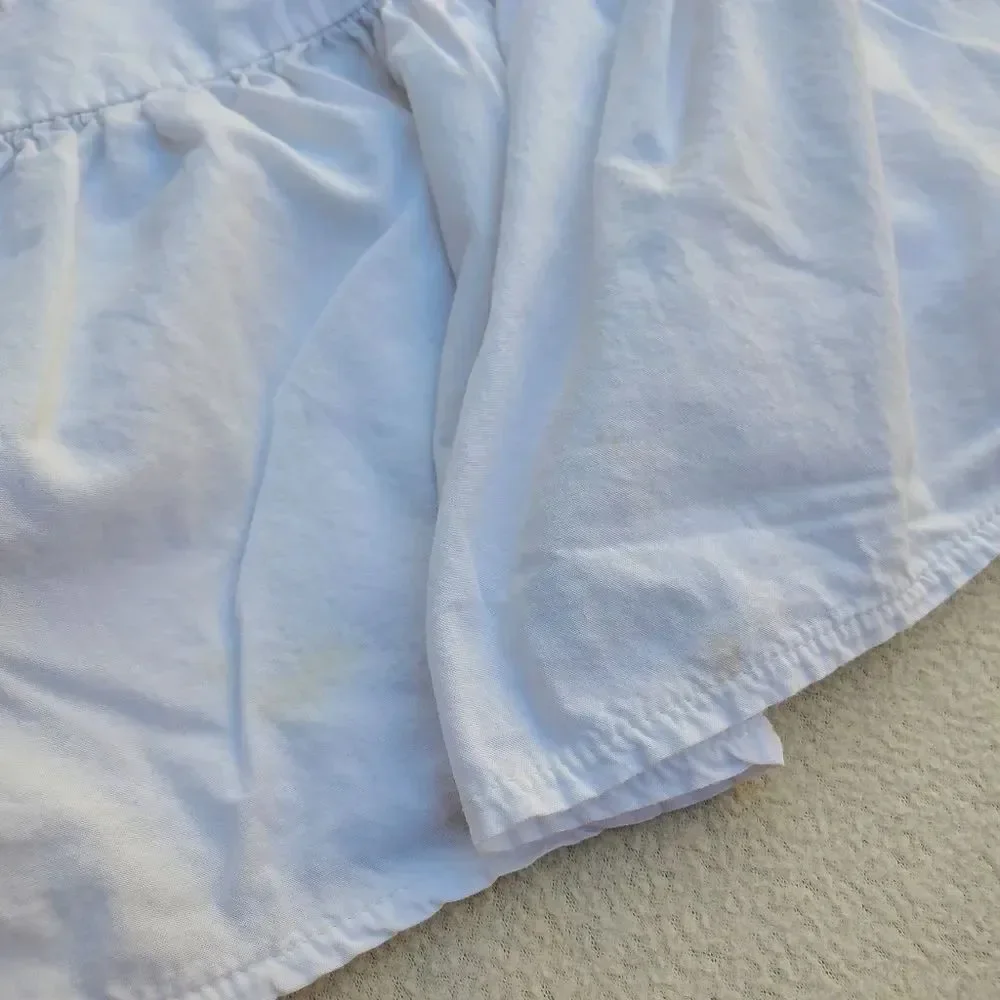 Girls 2 tops and skirt bundle Size 4-5
